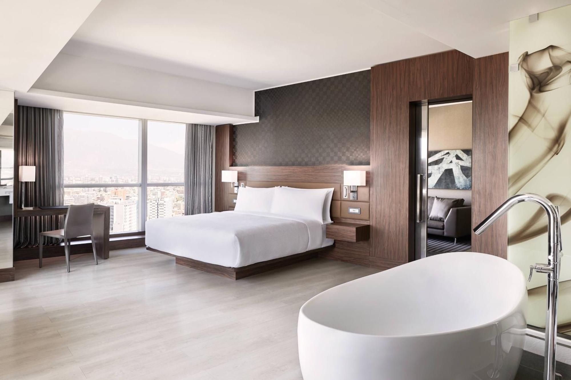 Ac Hotel By Marriott Santiago Cenco Costanera Exteriör bild